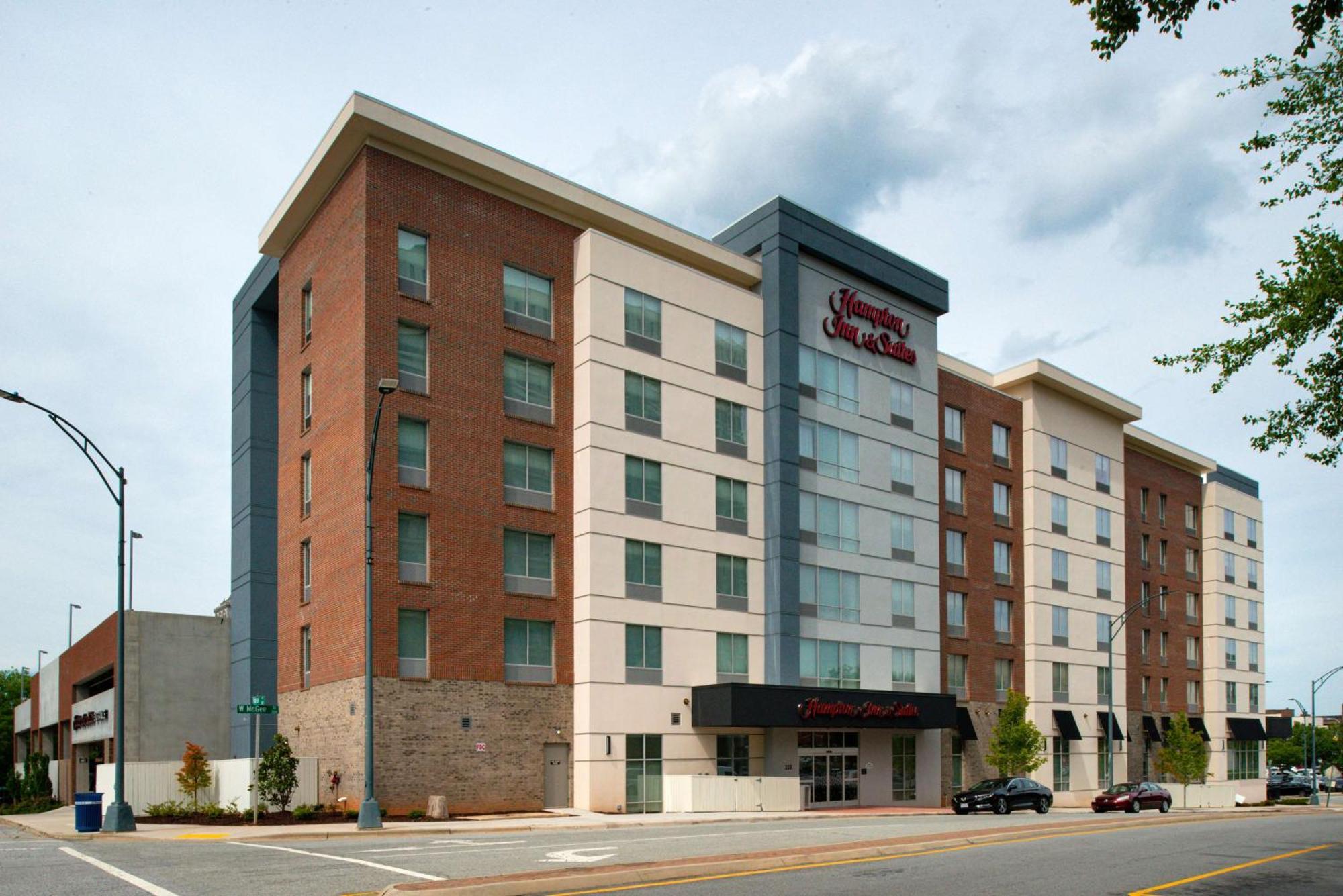 Hampton Inn & Suites Greensboro Downtown, Nc מראה חיצוני תמונה